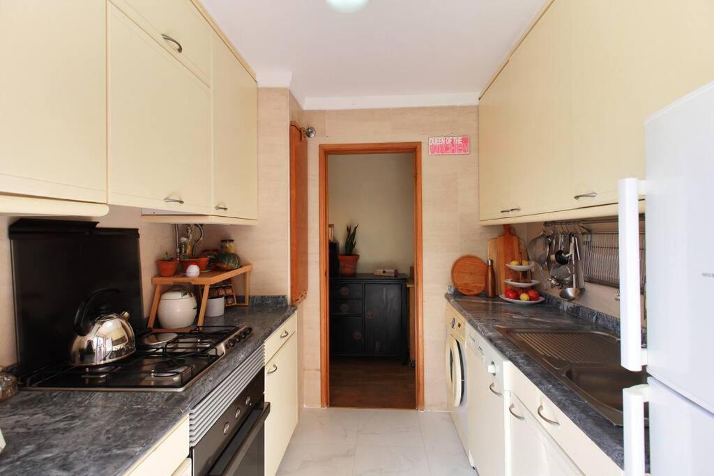 Apartament Charming Ideally Located In Lizbona